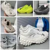 Designer Men New Women Shoes Defender Sneaker Rubber Platform Tire Sneakers Toppkvalitetstränare Storlek 35-45 S