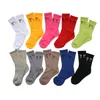 Chaussettes en coton multicolores de marque de mode pour hommes et femmes correspondant à des bas respirants à lettre classique Chaussettes de sport de basket-ball de football mixte