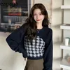 Arbetsklänningar Ezgaga Casual Two Piece Set Women Outwear Cropped Cardigan Oregelbunden träle Plaid Sticked Vest Fashion Suits Female Sexy Tops