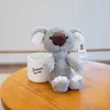 Groothandel hoge verschijning niveau luiaard koala cartoon pop schattige knuffels indoor decoratie kleine geschenken