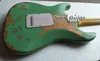 Custom Shop Heavy Relic Nitrocellulose Lacquer Green ST Guitare électrique Corps en aulne, Pont à 3 selles, Mécaniques vintage, Tremolo Bridge Whammy Bar