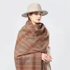 Foulards 2023 classique marque écharpe écossais Plaid hommes et femmes hiver chaud mode décontracté Imitation cachemire