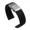 Titta på band Silikongummiband 16mm 18mm 20mm 22mm 24mm Tire Stripes Band Distribution Buckle Waterproof Black Watchband