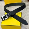 Lyxvarumärke Designer Mens Belt Fashion äkta läderbälte Kvinnor Slät spänne i midjeband Män