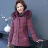 Женские траншеи Coats 5xl пожилые женщины среднего возраста Winter Jacket 2023 Вышивка теплые хлопковые мягкие парки.