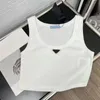 Prrra Summer White Women Tops Tees Crop Brodery Sexig Off Shoulder Black Tank Casual ärmlösa rygglösa skjortor Luxur Designer Solid Color Vest