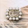 Famous Brand Designer Fashion Letter Pins Brooches Women Rhinestone Pearl Brooch Suit Pin Fashion Jewelry Accessories