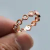 Bröllopsringar Dainty Liten Round Stone Engagement Ring Söt kvinnlig vit eld Opal Vintage Rose Gold Silver Color for Women