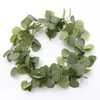 Dekorativa blommor 2m konstgjorda eukalyptus Garland Silk Fake Ivy Vine Plant for Home Wedding Garden Room Decoration