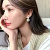 Kolczyki Dangle Square White Pearl for Women Eleganckie oświadczenie 2023 Trend Korean Butter Bow Love Geometryczne biżuterię imprezową