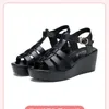 Mode Sandalen Schuhe Frauen Plattform 2023 Retro Flache Flauschigen Pelzigen Casual Weibliche Elegante Frau Mit Hohen Absätzen