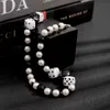Colliers de perles Punk Lucky Dice Blanc Noir Perles Collier Ras Du Cou Hommes À La Mode Courte Chaîne De Perles 2023 Bijoux De Mode Collier De Cou 230613