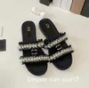 Pantoufles 2023 été femmes pantoufles designer mode haut de gamme luxe lettre clip sandales plage intérieur site officiel mise à jour synchrone qiuti17
