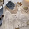 여자 T 셔츠 OUMEA Crochet Tops Vintage for Women Buttons Front Casual Body with Sheer Chiffon Sleeve in White