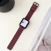 Weiches Silikonarmband für Apple Watch iWatch 7, 6, 2, 3, 4, 5, Serie 38 mm, 42 mm, 40 mm, 44 mm, 41 mm, 45 mm, Ersatzarmband mit Einzelhandelsverpackung