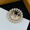 2023 New Fashion Round Pins Brooches Pearl Diamond Letter Designer Brooches for Women Suit Sweater Dress Jewelry