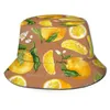 Bérets Orange Moderne Uv Pliable Seau Chapeaux Femmes Hommes Blooming Citron Vecteur Agrumes Tranche Isolé Vintage Feuille Jus De Fruits