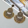 Kwiaty dekoracyjne 2PCS Bohemian Fashion Kolczyki narodowy styl retro cygańskie krople etniczne Tassel Big dla kobiet