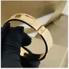 Dreidimensionales Buchstabenarmband Damen Roségold Edelstahl offenes Armband Titanstahl Zubehör