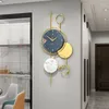 壁の時計インテリアリビングルームの装飾のための豪華な時計モダンメタルホームアート装飾