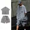 Herrspårar japanska funktionella verktyg kortärmad skjorta shorts passar sommaren mäns lös retro solid multi-fickig uppsättning hane