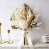 Suszone kwiaty bukiety ślubne trawiaste róże ręcznie robione romantyczny ślub na druhen trzymanie