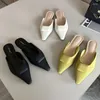 Pantofole Primavera Donna Moda Punta a punta Tacchi piatti Ciabatte femminili Slip On Sandali da donna casual Scivoli Scarpe Giallo