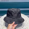 Stingy Brim Hats 2021 Модная шляпа для шляпы для мужчин Женщина дизайн бейсболки Beanie Cacquettes Fisherman Bucket