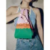 Bolsos de noche Bolso de muñeca de ganchillo a rayas de color Bolsos de mujer Bolsos de bandolera de hombro de tejer lindos para mujeres 2022 Totalizador de compras de color caramelo Nuevo J230625