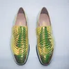 Scarpe da uomo casual in pelle con motivo in pelle di serpente color oro Italia Mocassini fatti a mano di lusso Slip on Scarpe eleganti Scarpe da sposa per feste formali