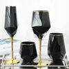 Wijnglazen Puur Zwart Kristal Gouden Rand Wijnglas Goblet Licht Luxe Onregelmatige Model Kamer Speciale Champagne Cup Whiskey Bierglazen 230625