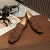 Nouveauté léopard mocassins Style britannique hommes velours chaussures appartements décontractés luxe sans lacet chaussures habillées hommes chaussures de fête