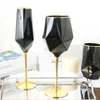 Vinglas Pure Black Crystal Golden Edge Ving Glas Goblet Light Luxury Oregelbundet Model Room Special Champagne Cup Whisky Beer Glasses 230625