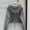 Kvinnorjackor Womens dragkedja jacka Designer Jackor gråa dragstring cardigan huva kappa sommar lös midja korta solskyddskläder