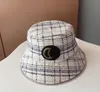 Designer ull hink hatt 2023 nya kvinnor vinter höst metall läder brev hattar sol förhindra motorhuven beanie baseball cap snapbacks utomhus fiske fiskare mössor