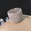 Pierścionki ślubne Bettyue dla kobiet luksusowe srebrne kolory żeńskie palce pierścienia nowoczesna moda biżuteria Cubic cyrkonia prezent