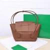 Aa Arco Tote Bag Weave Grained Calfskin Smooth Leather Fashion Trend Simple Luxurys Women Shoulder Handbag