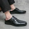 Storlek 38-46 Halvskor för män Summer Dress Shoes Leather Man Slide
