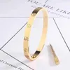 Designer charme titanium stalen rosé goud armband dames kleurloze ins kleine ontwerp student vriendin eenvoudig veelzijdig