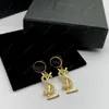 2023 New Fashion Black Heman letter Dangle Chandelier pendientes mujer 18K oro 925 aguja de plata joyería de diseñador de lujo para WOMEN PARTY regalo de cumpleaños