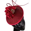 Berets Women Flower Flower Marron Fascynatorzy Kapelusz Ślubny Fancy Pióro Fryzury Fascynator Wedding Headwear Eleganckie panie