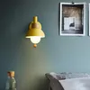 Wandlampen Nordic Moderne Nachttischlampe Einfache Kreative Persönlichkeit Wohnzimmer Schlafzimmer Treppe Balkon Korridor Rot Lesen