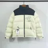 2023男性新しいデザイナー冬のキルティングジャケットファッションメンズとレディースのダウンカジュアルコートトレンド豪華な快適な薄い薄い外観レベルキルティングジャケットサイズS-XL