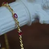 Urok Bracelets Nowy lekki luksusowy srebrny inkrustowany rubinowy diamentowy bransoletka dla kobiet łańcuch urok cień ekwencjonalny high-end zaręczynowy biżuteria