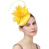 Baskar gul formell satin hår fascinator hatt kväll fest damer huvudstycke trevligt gril mesh brud bröllop med fjädrar