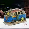 Decorazioni Relitto in resina Ornamento per auto Pesce Gamberetto Nascondere Grotta Rifugio Veicolo rotto Casa Acquario Acquario Paesaggio Decorare Accessorio 230625