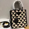 Womens Designer Bag Small 28cm 17 cm Tote Bag Jacquard Tyg Påsar Black Beige broderad handväskekorthållarbutikhandtag