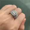 Bröllopsringar Caoshi Luxury Trendy Fullt Inlaid Shiny Crystal Zirconia 2PC Bridal Ring Set Exquisite Kvinnliga tidlösa smycken