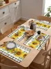 Table Mats Sunflower Eucalyptus Leaves Black White Plaid Placemat Tableware Kitchen Dish Mat Pad 4/6pcs Home Decoration