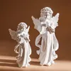 Objets décoratifs Figurines Mignon Résine Fée Fille Ange Figurine Prière Paisible Sculpture Ornements De Bureau Rétro Fleur Petit 230625